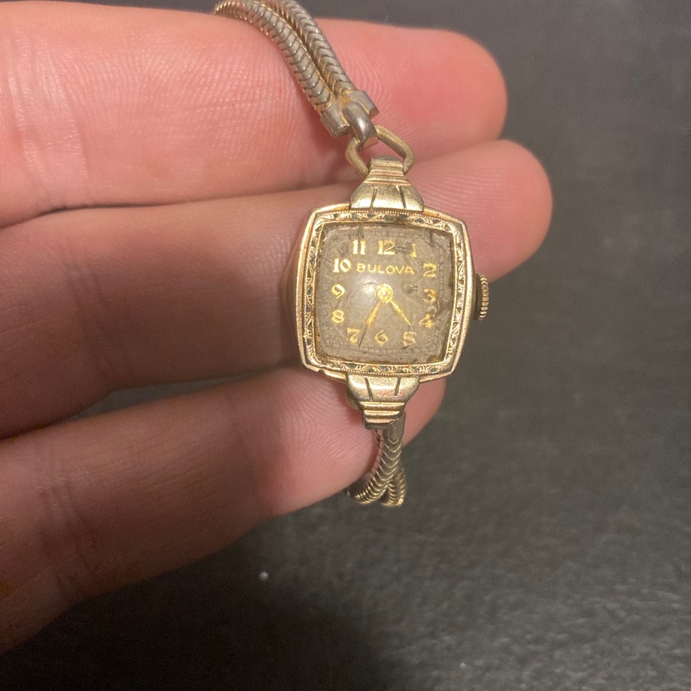 ladies women’s vintage watch Bulova gold tone